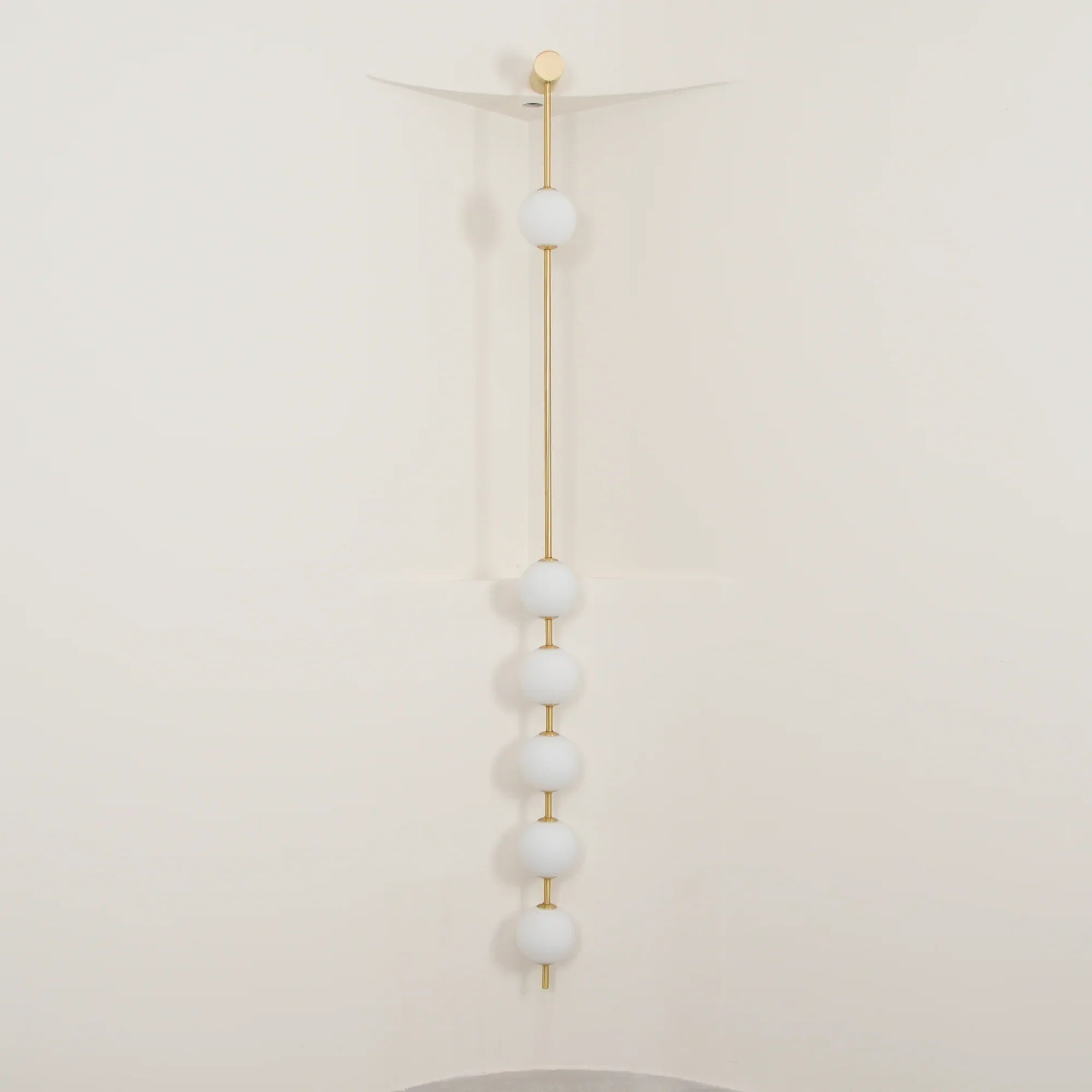 Vertical Balls Wall Lamp