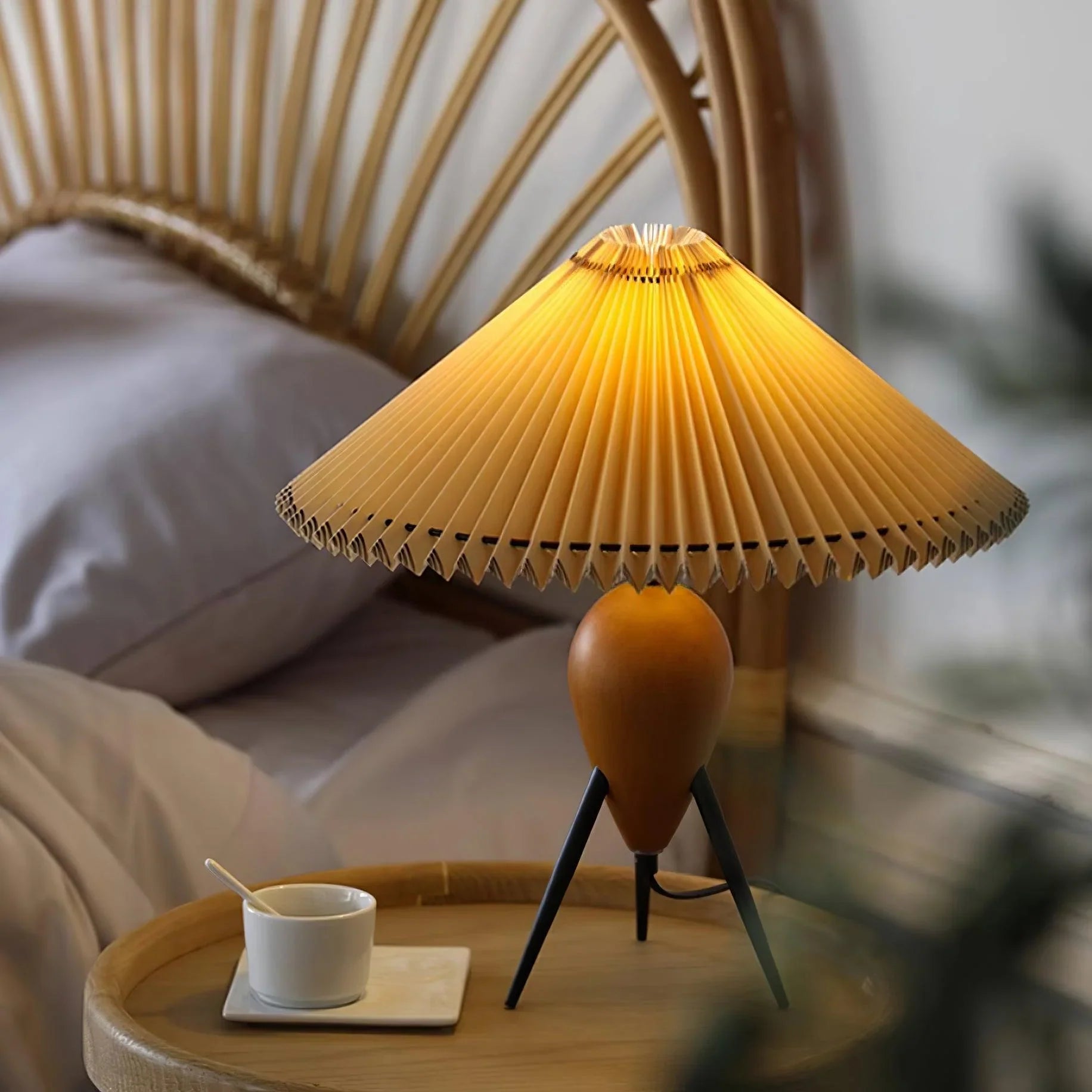 Makie Table Lamp