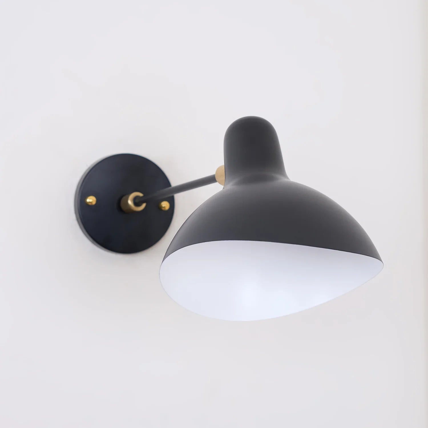Mantis Wall Lamp