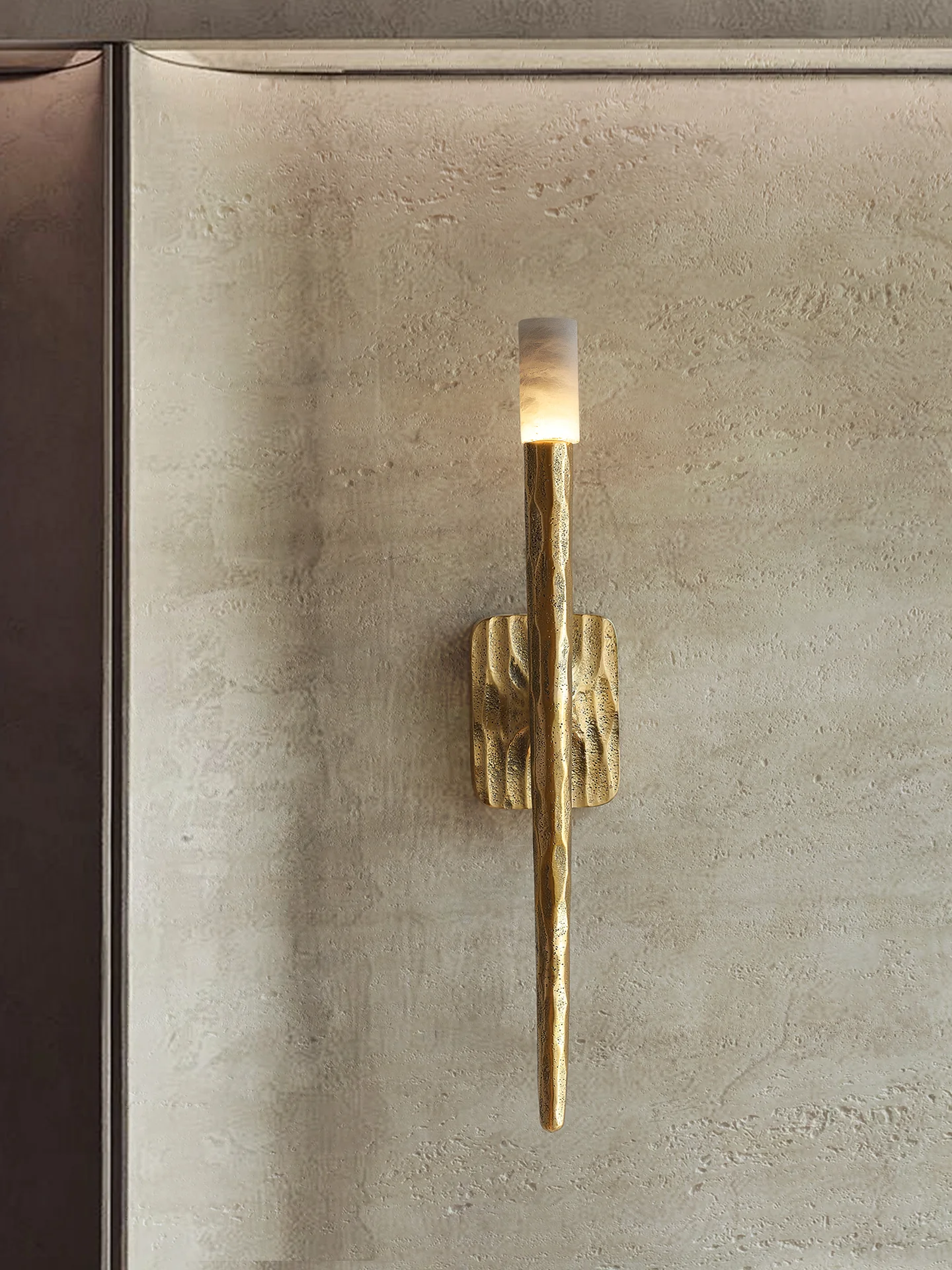 Volterra Fluted Alabaster Sconce