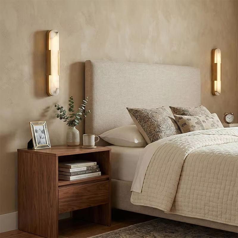 Stelo Alabaster Elongated Wall Sconce