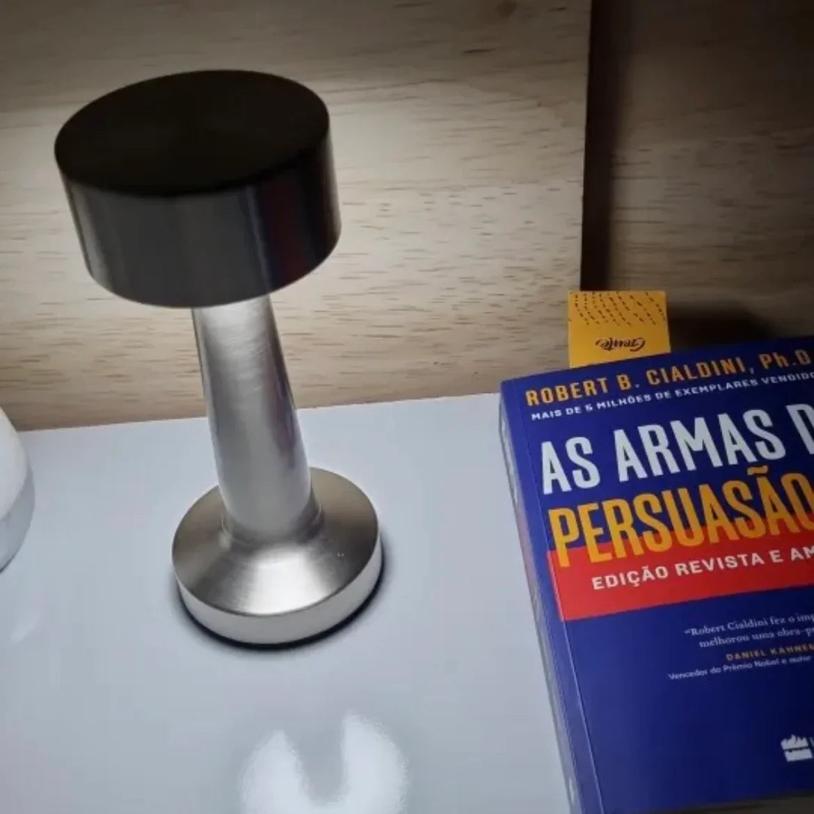 Modern Portable Cordless Table Lamp